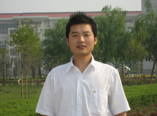 王亮
